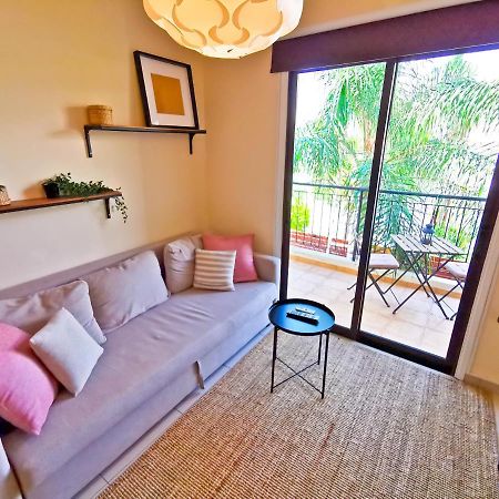 Sunny Pool Apartment Voroklini Dış mekan fotoğraf