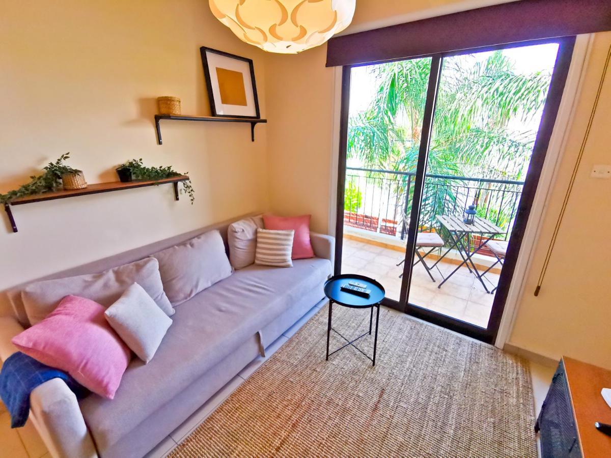 Sunny Pool Apartment Voroklini Dış mekan fotoğraf