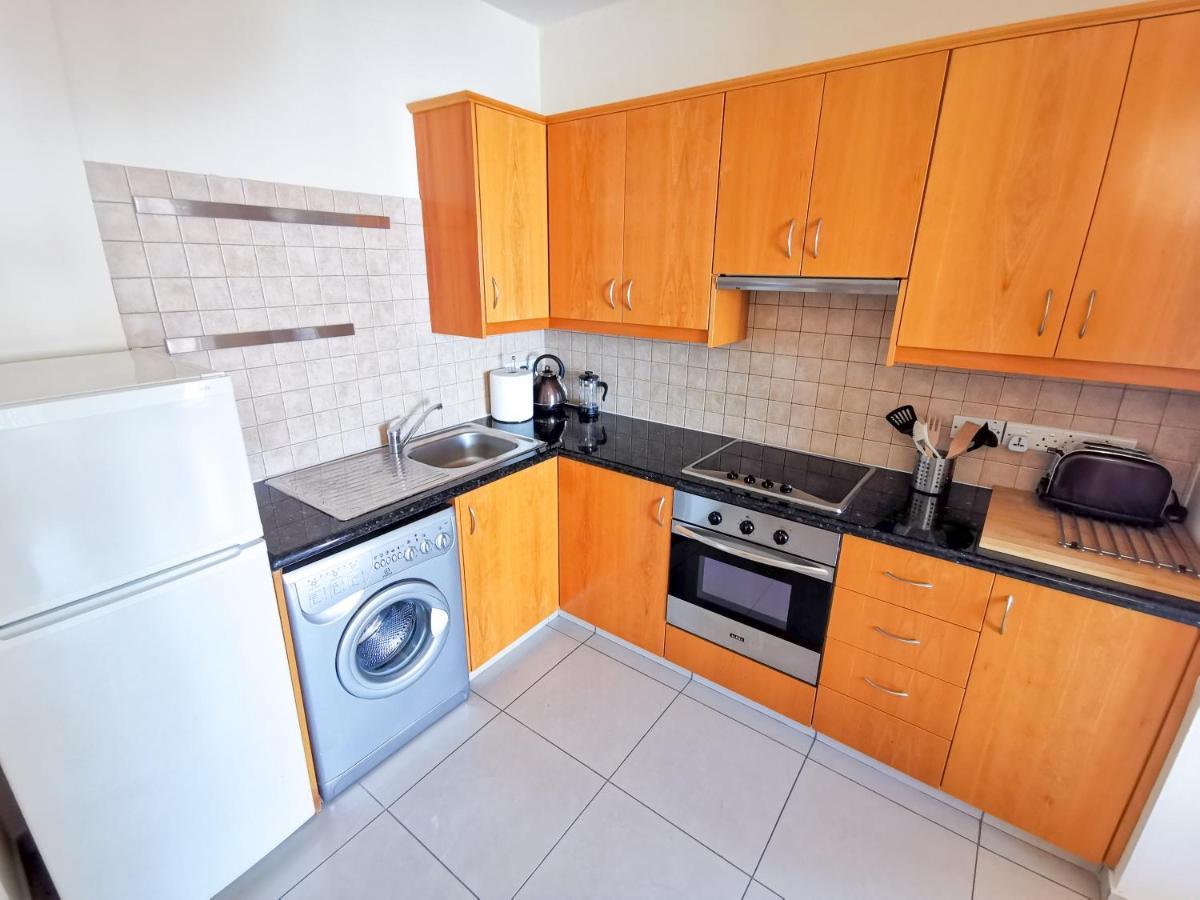 Sunny Pool Apartment Voroklini Dış mekan fotoğraf