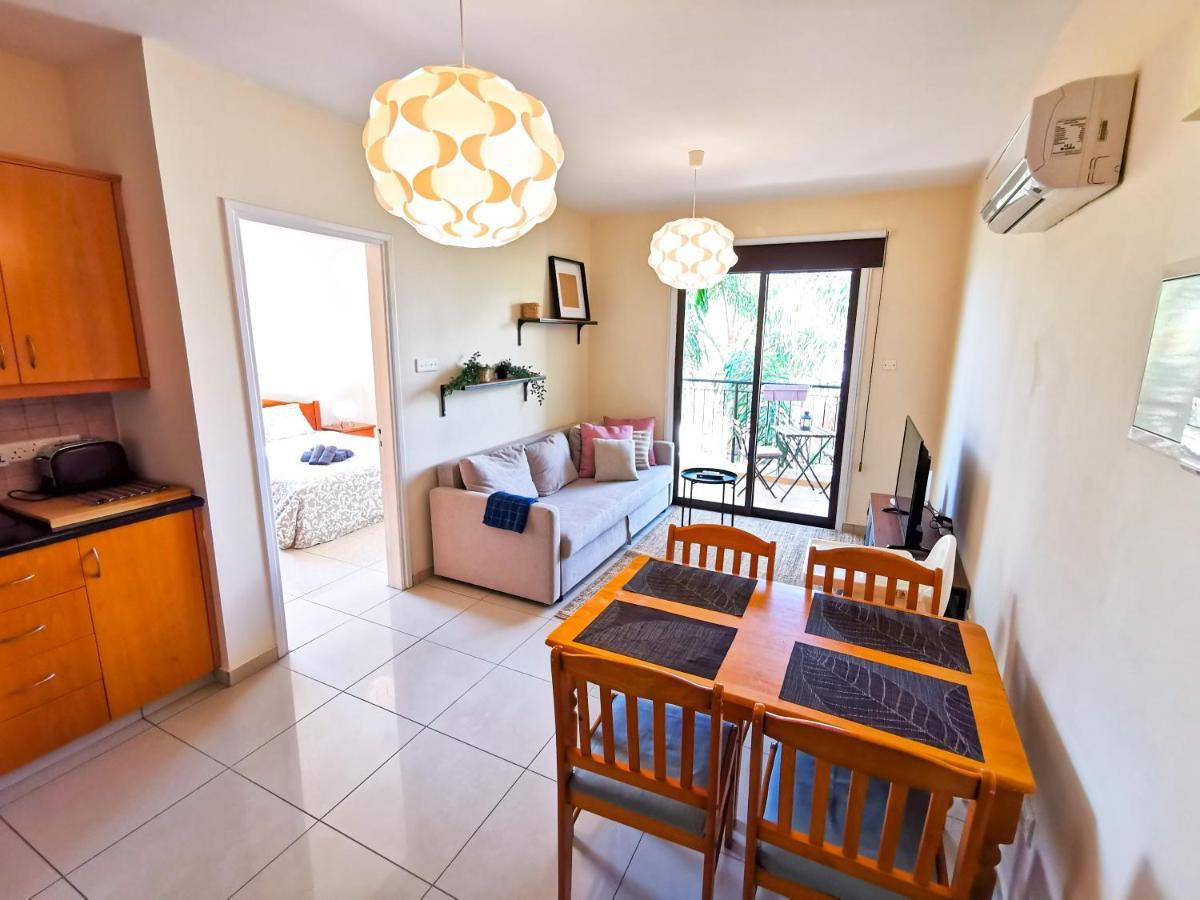 Sunny Pool Apartment Voroklini Dış mekan fotoğraf