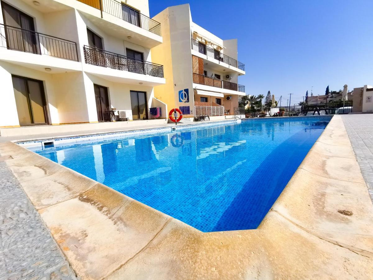 Sunny Pool Apartment Voroklini Dış mekan fotoğraf